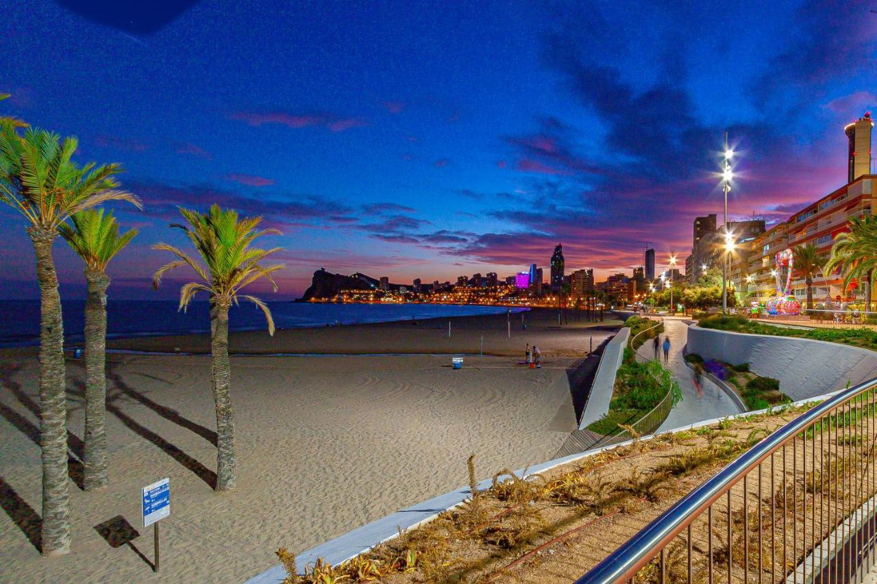 Sunset Waves Sea View Apartments Benidorm Buitenkant foto