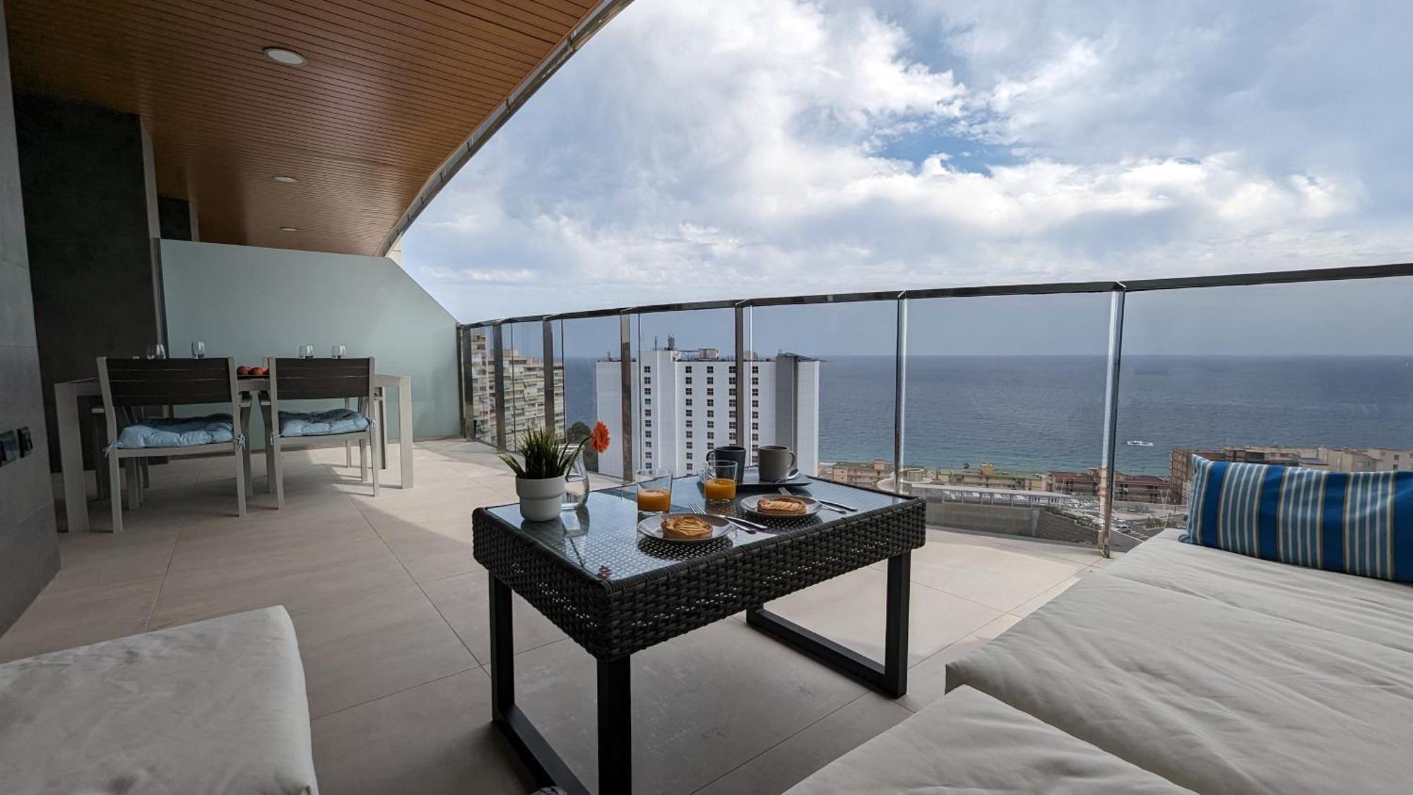 Sunset Waves Sea View Apartments Benidorm Buitenkant foto