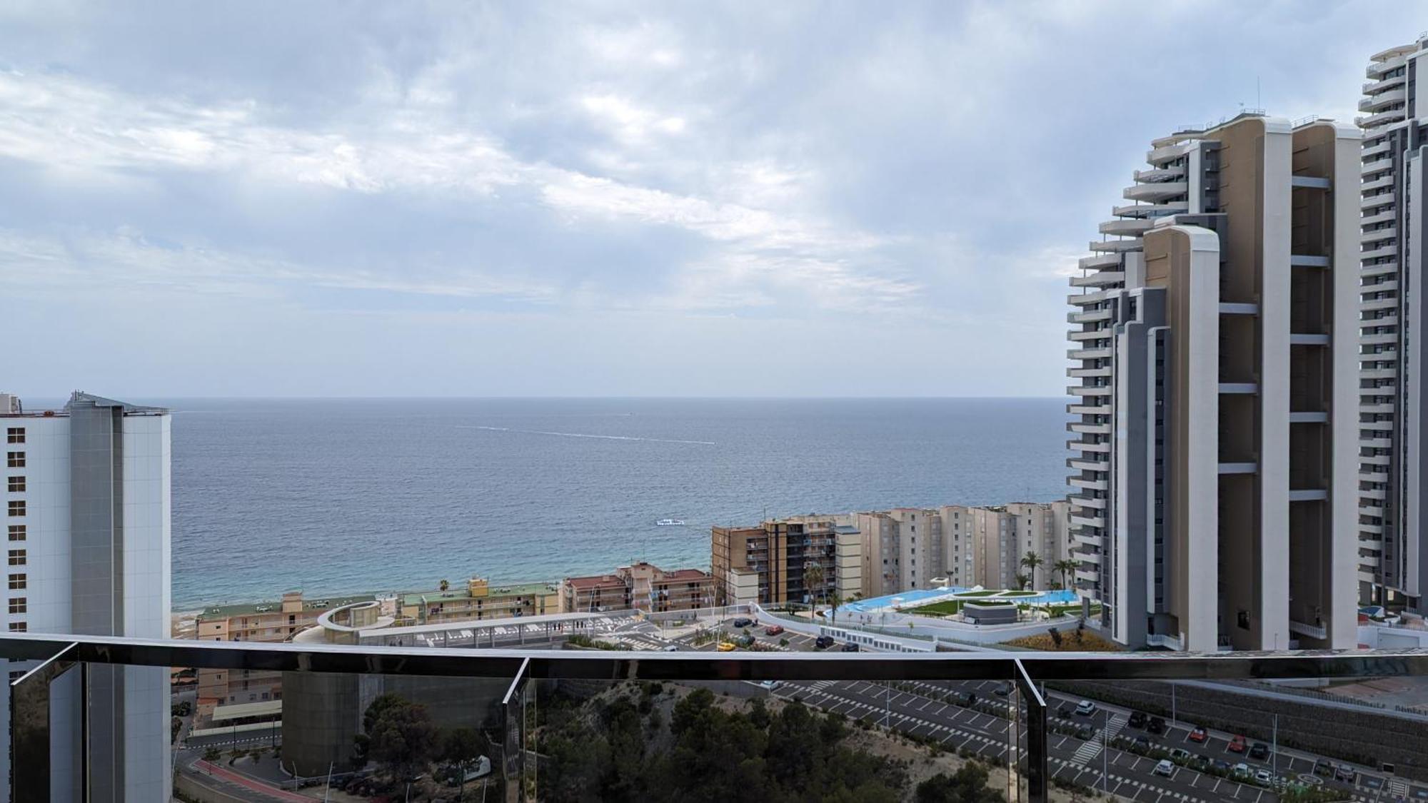Sunset Waves Sea View Apartments Benidorm Buitenkant foto